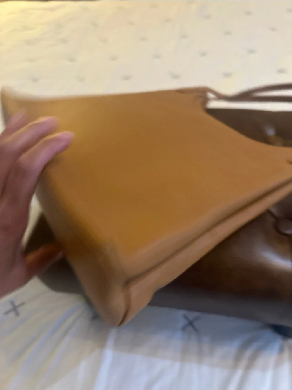 Authentic Vintage Valentino Garavani Tan Leather Hobo-Style Bag